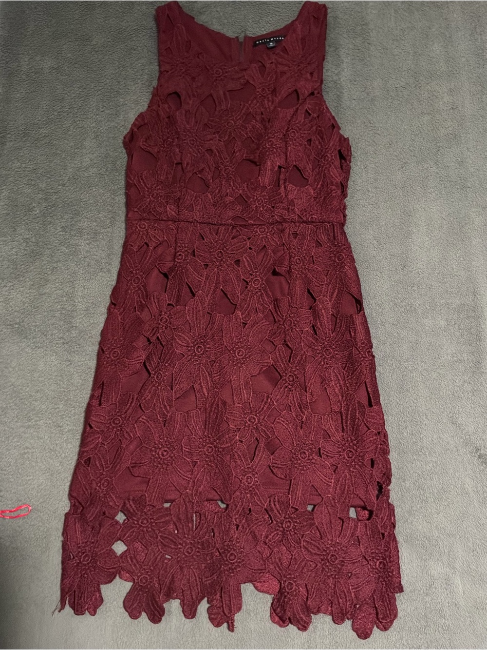 Haute Monde Floral Lace Sleeveless Dress in Burgundy